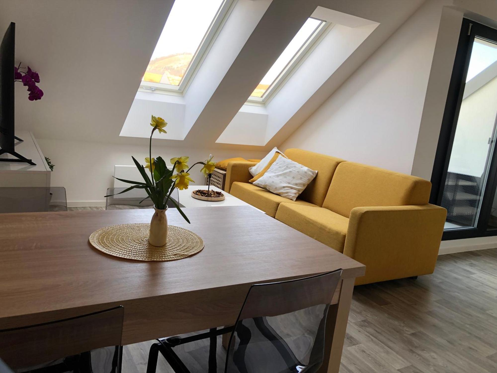 Apartman X28 米库洛夫 外观 照片